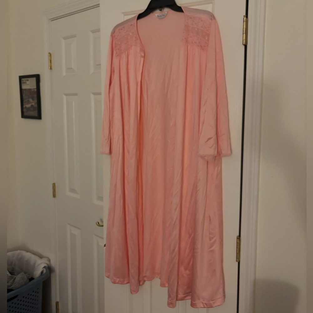 70s Vanity Fair Soft Pink Women's Robe
